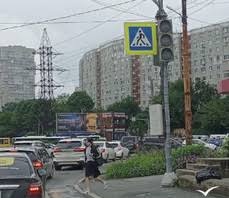 Во Владивостоке восстановили работу светофоров на пешеходных переходах в районе кольца 3-й